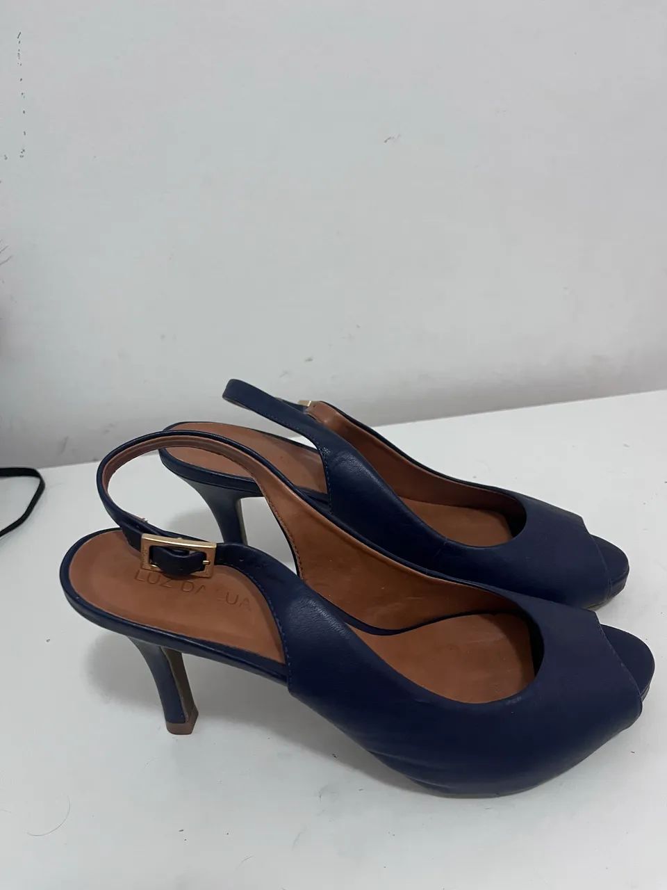 Peep toe luz da lua azul marinho 36 lindíssimo 