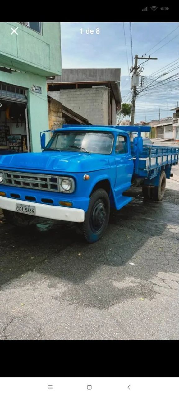 Chevrolet D70 