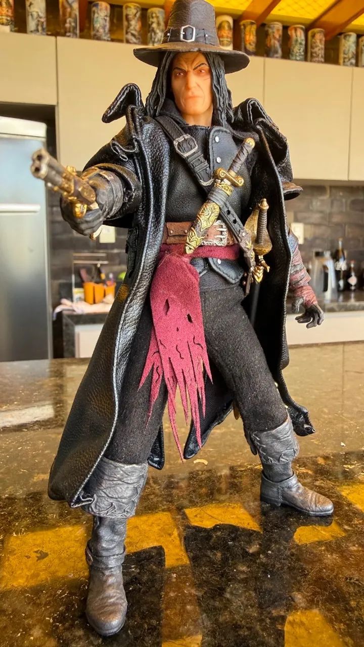 Mezco Solomon Kane Action Figure  - Foto 4