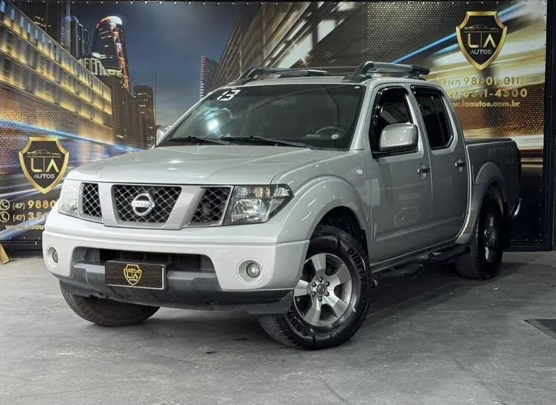 Nissan Frontier Frontier LE CD 4x4 2.5 TB Diesel Mec. 2013