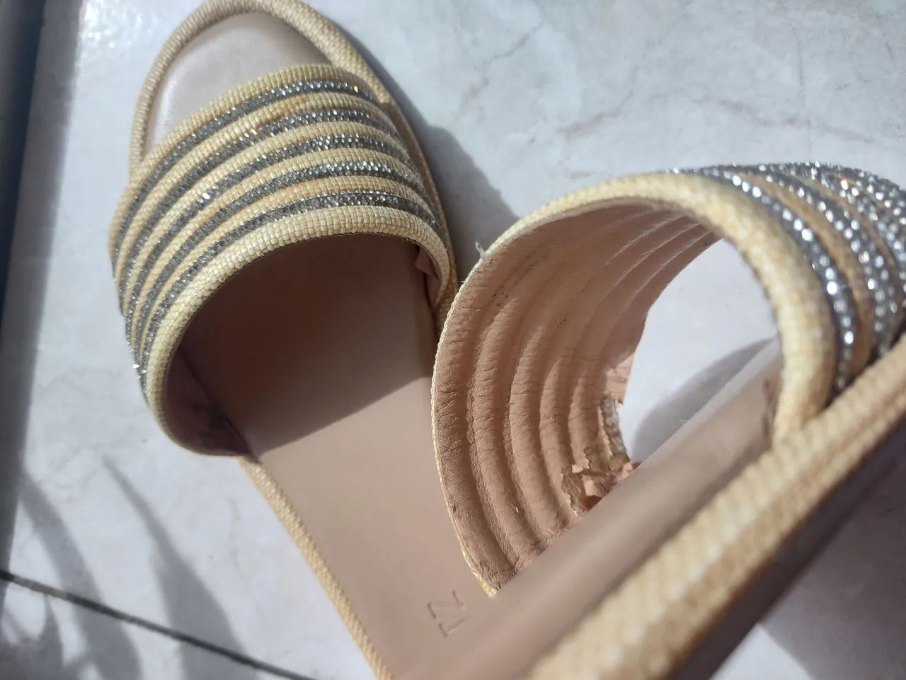 Rasteirinha Schutz com Strass Tamanho 37  - Foto 4