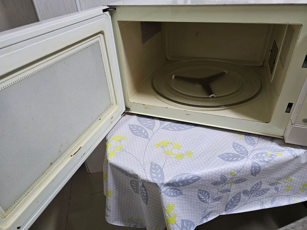 Microondas Brastemp 42L - Foto 4