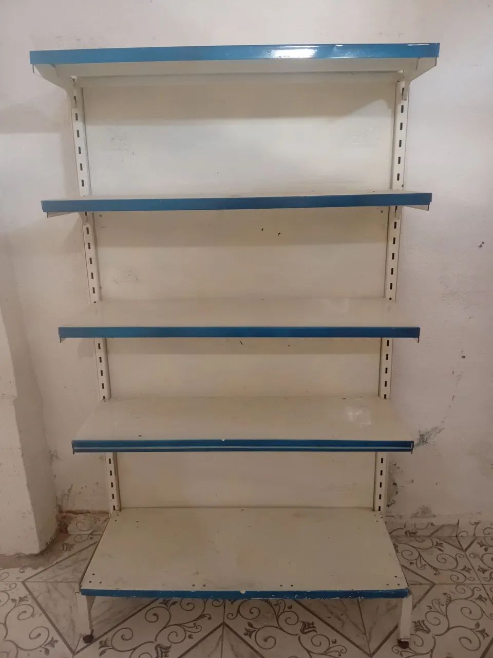 Estantes e balcão - Foto 4