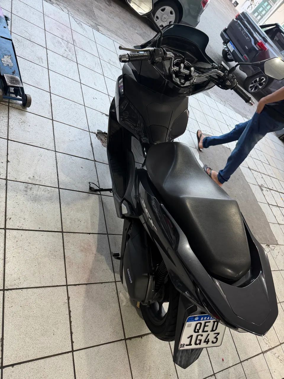 Pcx com 7 mil km  - Foto 5