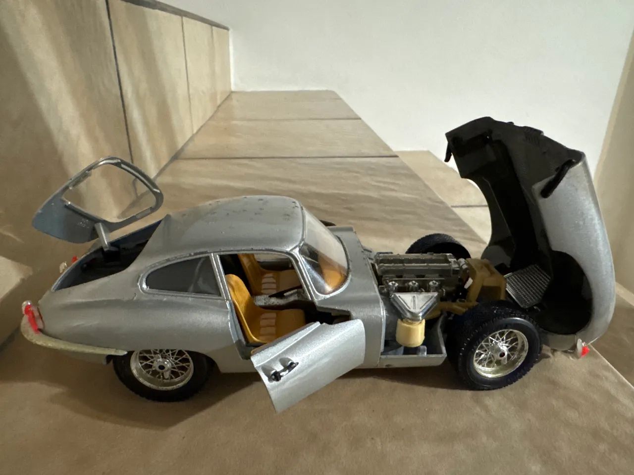 Miniatura Jaguar 1/18  - Foto 3