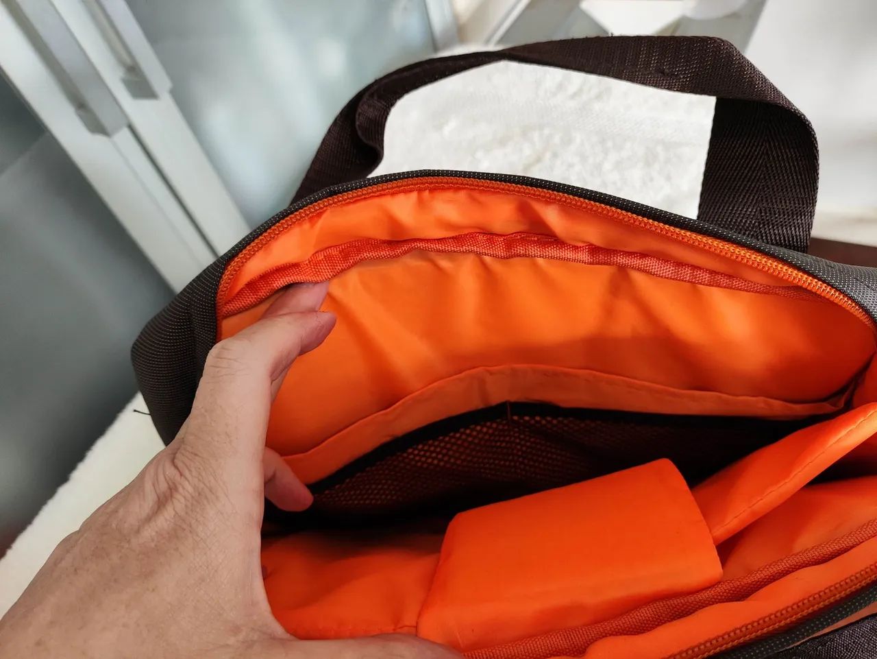 Bolsa tiracolo para netbook ou tablet - Foto 4