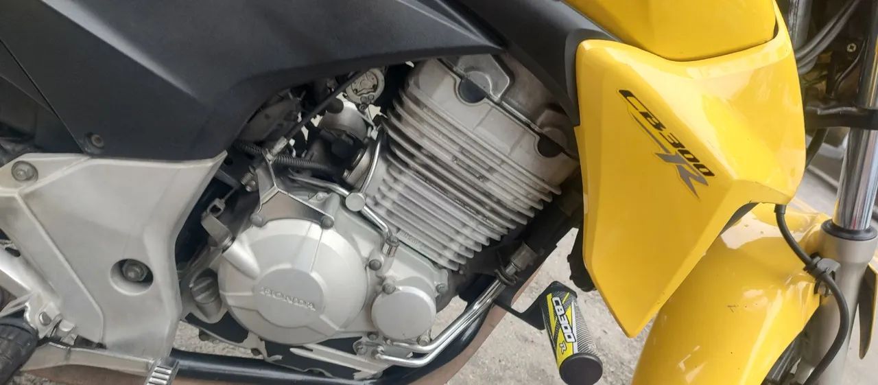 CB 300 R - Foto 3