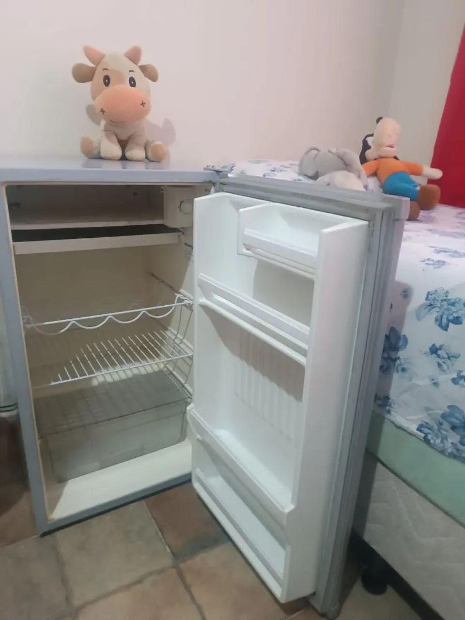 Frigobar Brastemp cinza - Funcionando perfeitamente  - Foto 2
