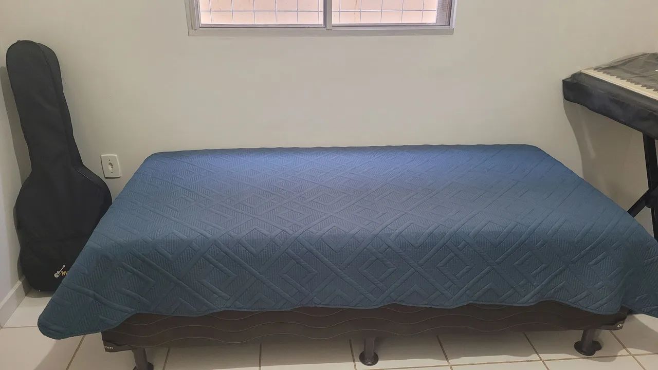 Vendo cama box solteiro conservada - Foto 4