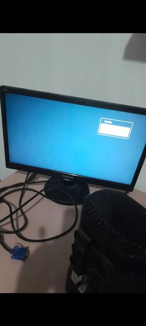 Vendo tela computador usada philips 