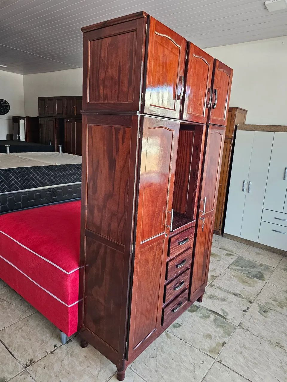 Guarda roupa de pinho usado  - Foto 4