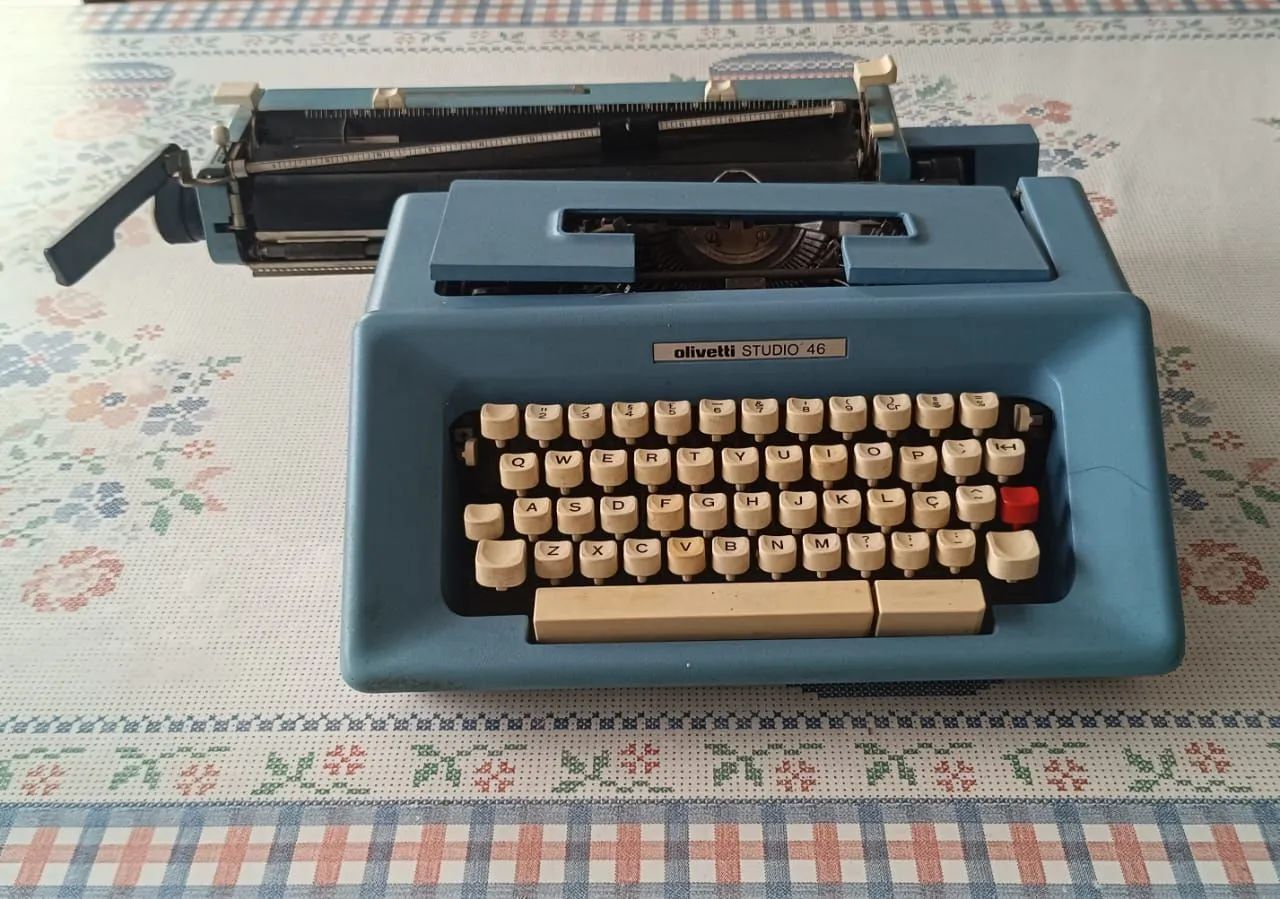 Maquina de escrever Olivetti Studio 46 - Foto 4