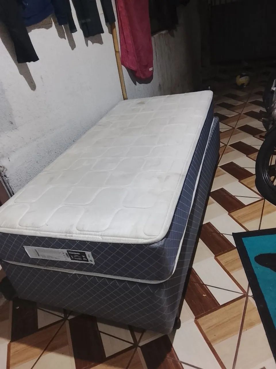 Cama box de solteiro 