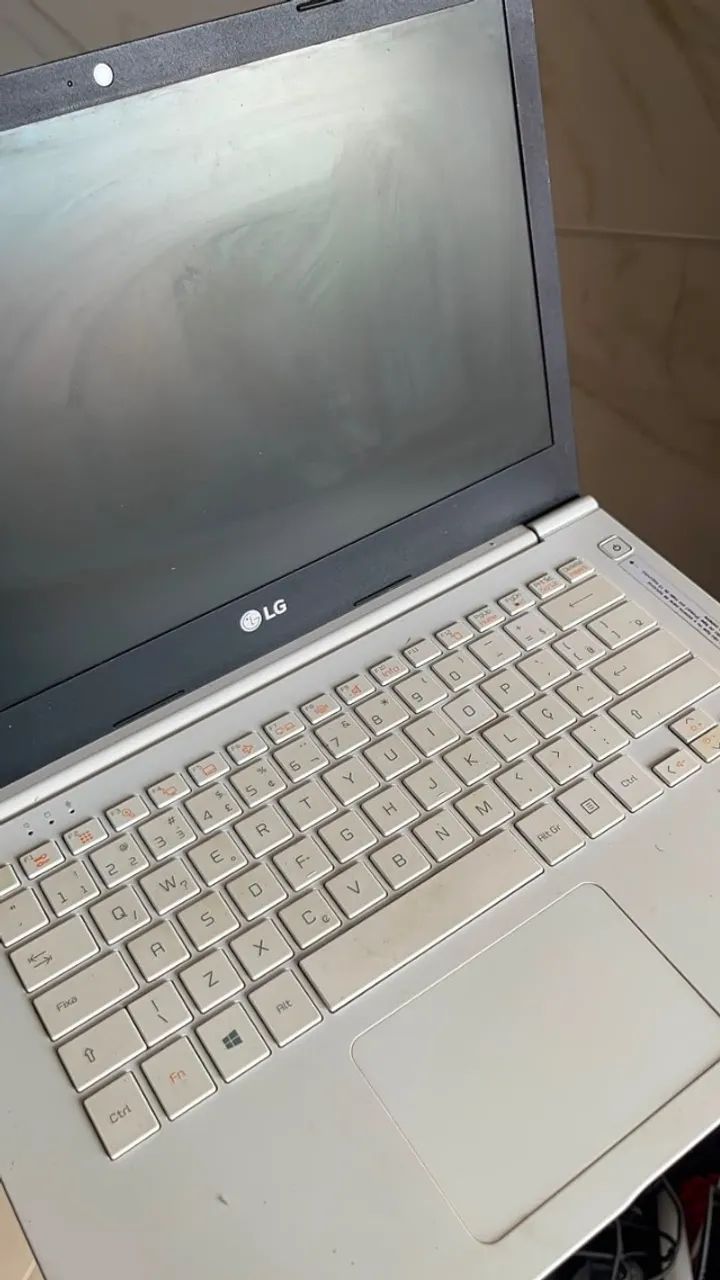 Notebook LG branco 