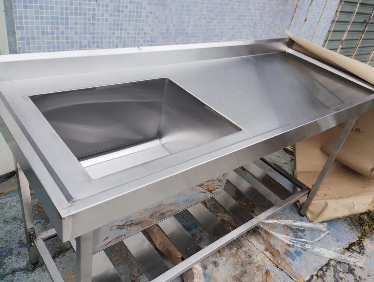 Pia de inox 1,60 x 60cm comércio industrial  - Foto 4