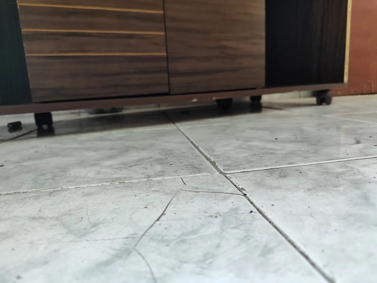 Rack / Estante de Sala com Rodinhas - Foto 5