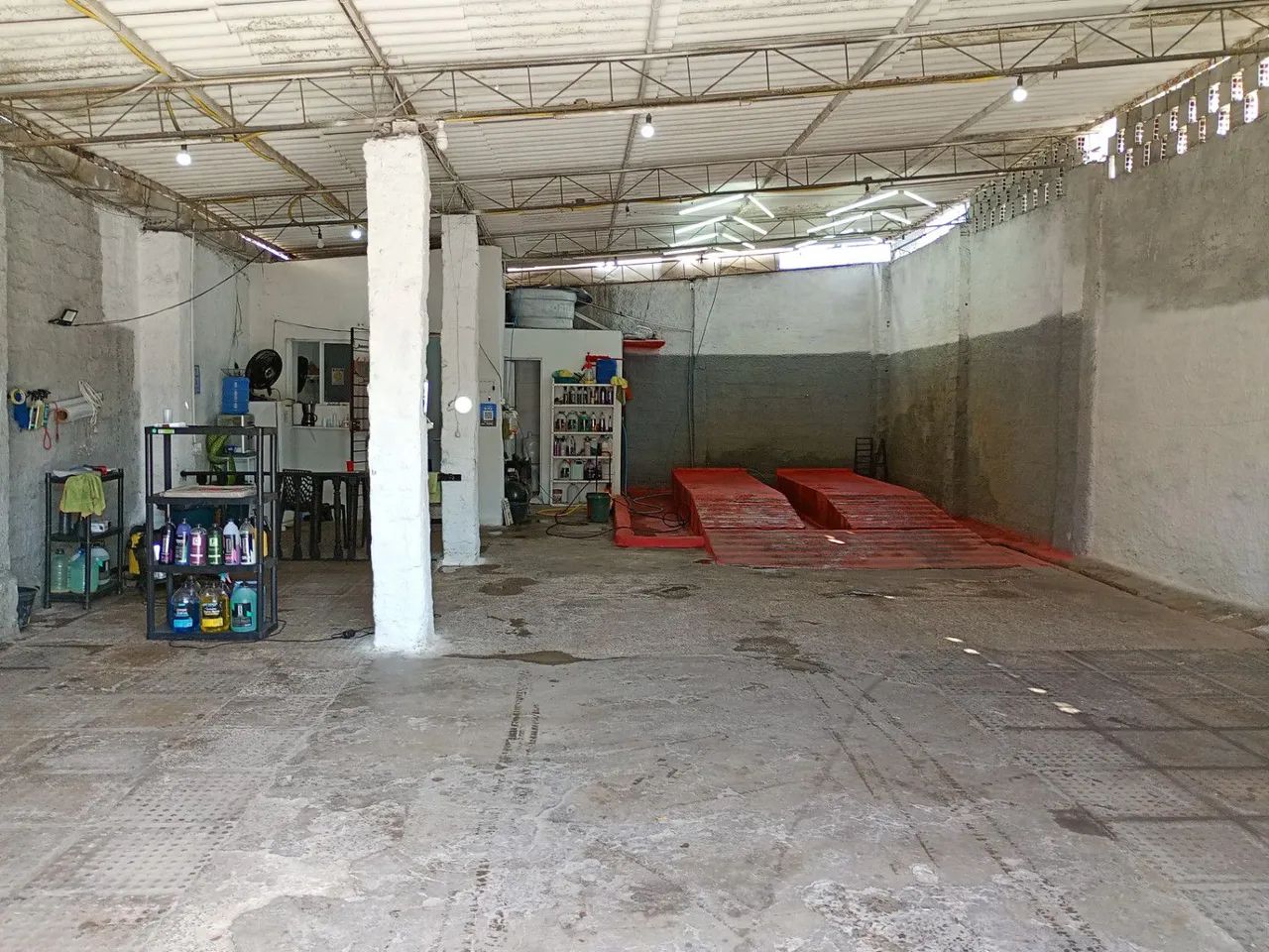 Auxiliar em Lavagem automotiva e estética detalhada ( polimento ,higienização) OLINDA - Foto 3