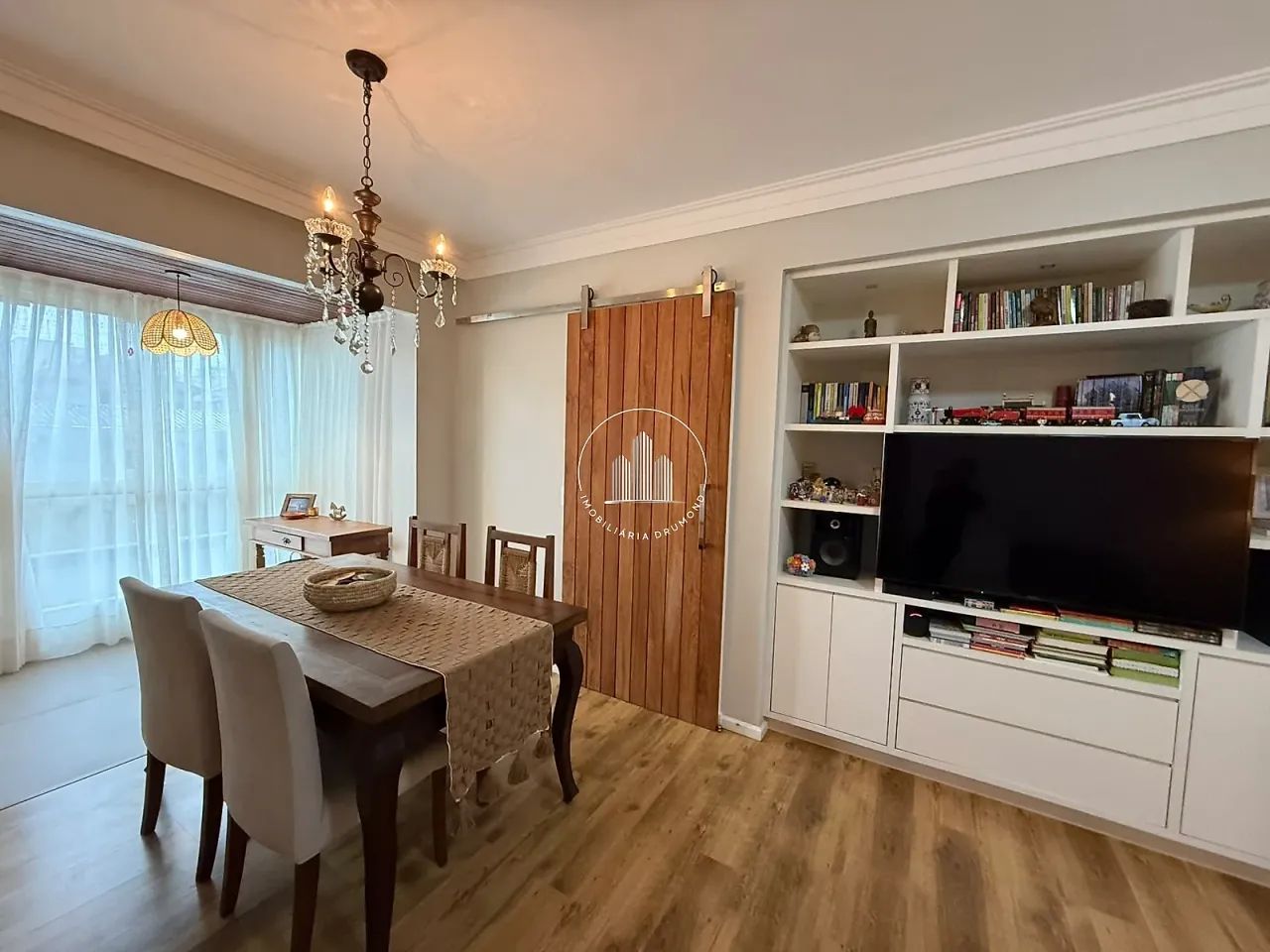 Apartamento 2 Quartos com 1 Suíte - Coqueiros - EST