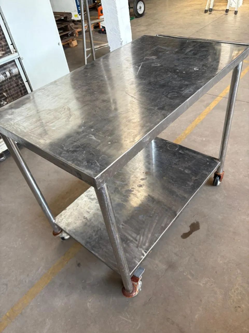 Mesa Inox com Rodízios 60cm x 100cm - Foto 2