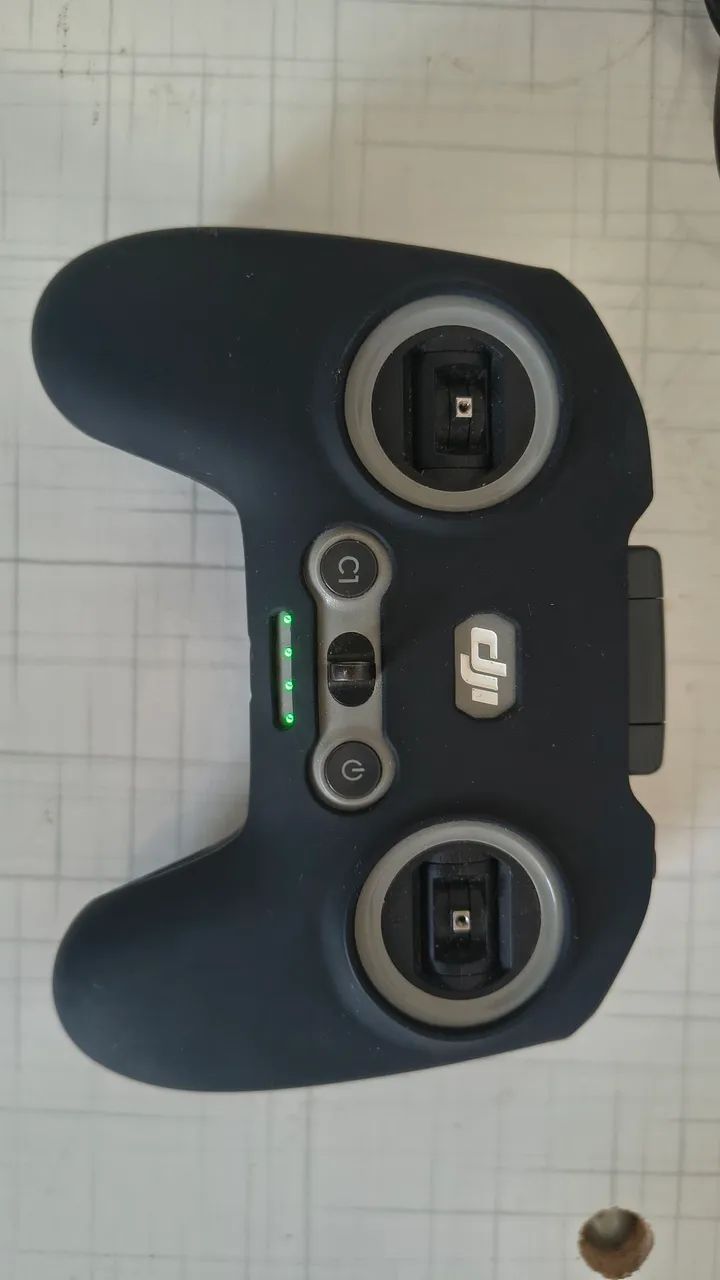 Vende-se Controle DJI RC Controller 2