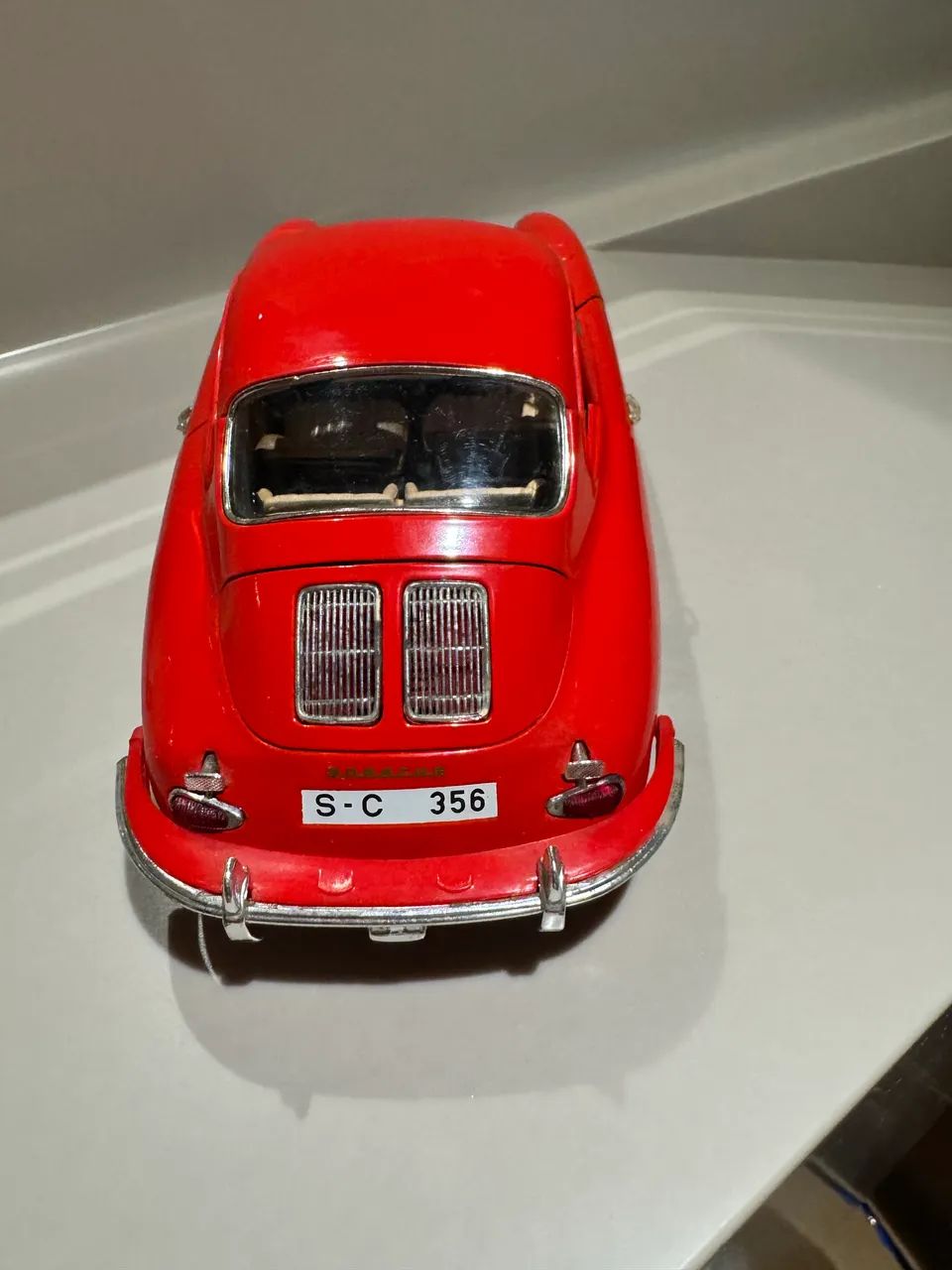 ミニカー　1/18　PORSCHE　ポルシェ　356B 1961 Miniatura Porsche 356 B (1961) escala 1:18 marca Burago