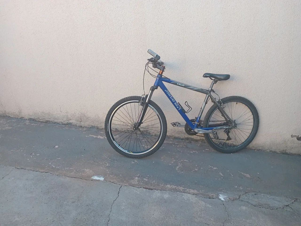 Bicicleta aro 26  - Foto 2