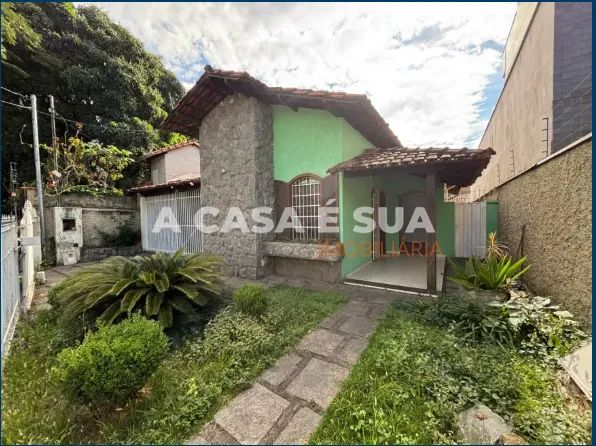 Casa para Aluguel no Centro de Betim com 3 Quartos e 4 Vagas