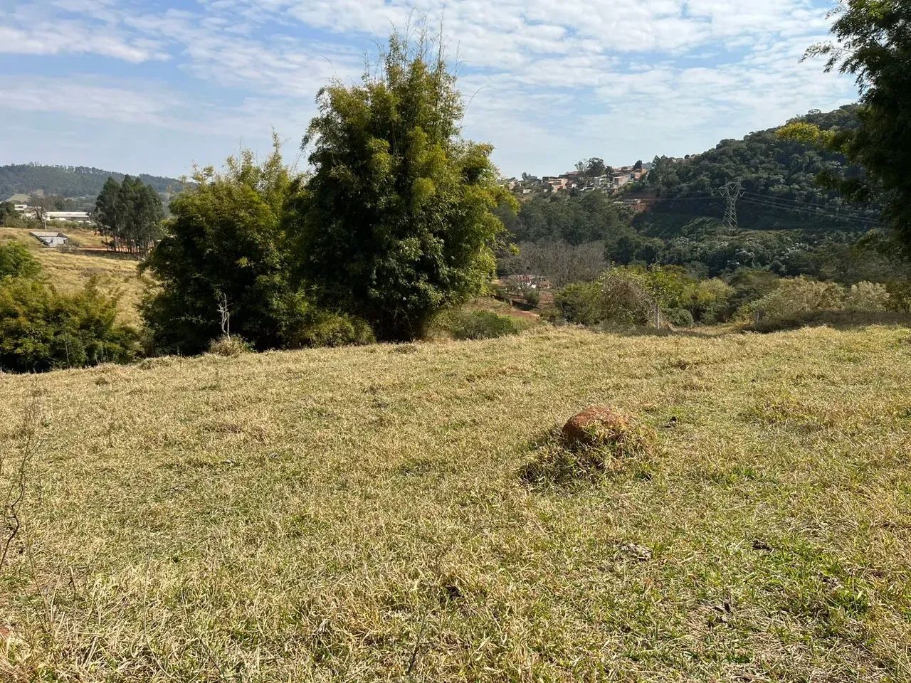 LOTE COM ÁGUA/RUAS ABERTAS/CONDOMINIO E LOTES PLANOS - Foto 4