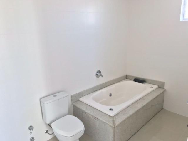 Excelente Apartamento no Centro de Balneário Camboriú - 03 Suítes sendo uma Master - Novo - Foto 11