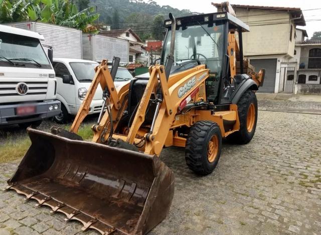 Retro Case 580n, 2014, 4x4 - Foto 2