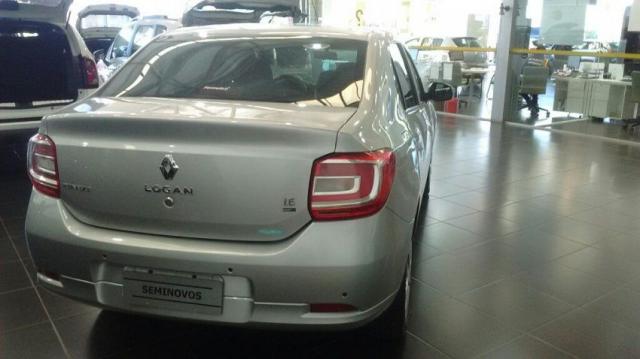 RENAULT LOGAN EXPRESSION NOVA SÉRIE 1.6 8V EASYR HIPOWER FLEX Prata 2014/2015 - Foto 4