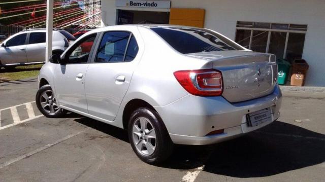 RENAULT LOGAN EXCLUSIVE NOVA SÉRIE 1.6 8V EASYR HIPOWER FLEX Prata 2014/2015 - Foto 3