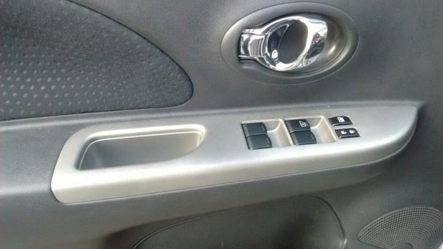 NISSAN MARCH SL 1.6 16V FLEXSTART Cinza 2015/2016 - Foto 13