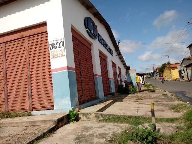 Galpão comercial com 525 m² em Timon, aceita veículos como parte de pagamento!