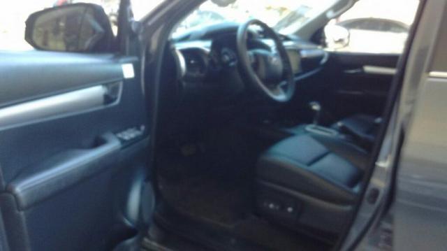 TOYOTA HILUX CD SRX 4X4 2.8 TB AT Cinza 2018/2018 - Foto 5