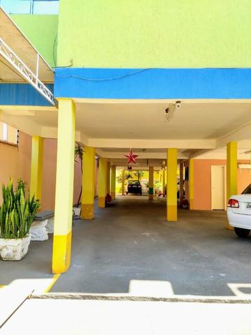 Apart.mobiliado e decorado com excelente localização - Foto 10