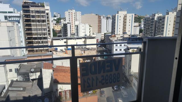 Apto 1/4 - Varanda - Elevador - Portaria 24 h - São Mateus / Centro - Sem Garagem
