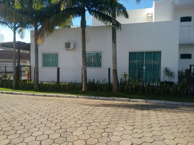 Lindo Sobrado a poucos metros do Mar - Foto 18