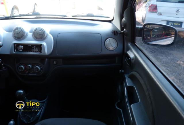 FIAT UNO ATTRACTIVE 1.4 4P 2011 - Foto 18