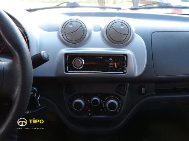 FIAT UNO ATTRACTIVE 1.4 4P 2011 - Foto 12