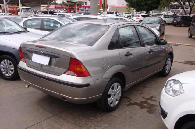 FORD FOCUS 1.6 FLEX FC - Foto 6