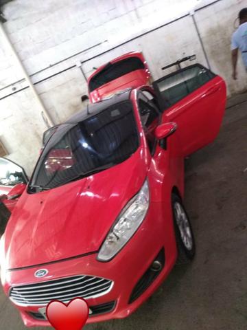 New fiesta vermelho 1.6 / flex ano-2014 - Foto 2