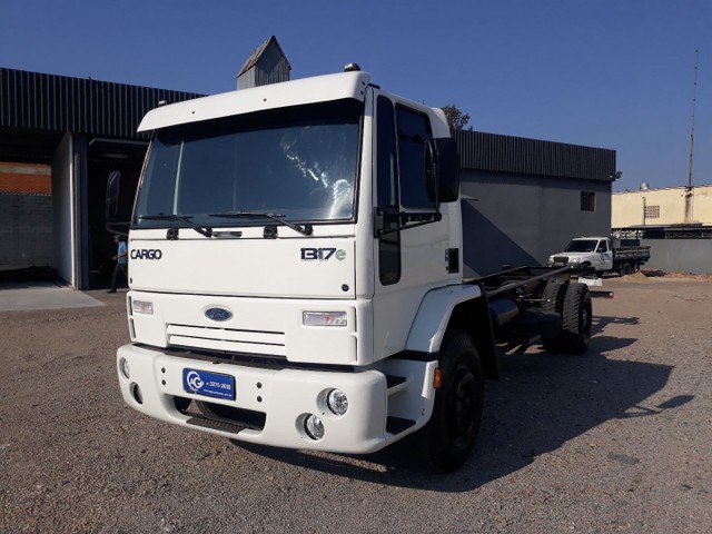 FORD CARGO 1317 4X2