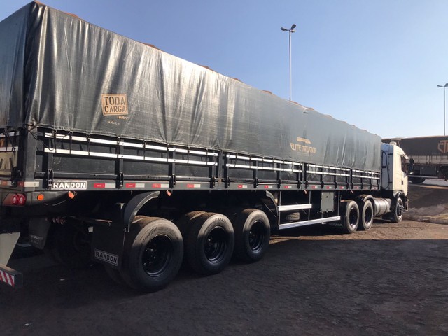 SCANIA R400 MUITO NOVA