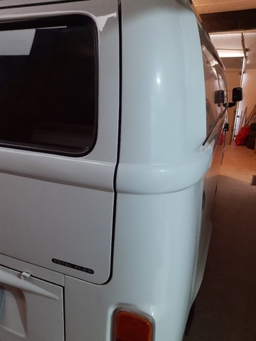 KOMBI FURGÃO SEMINOVA
