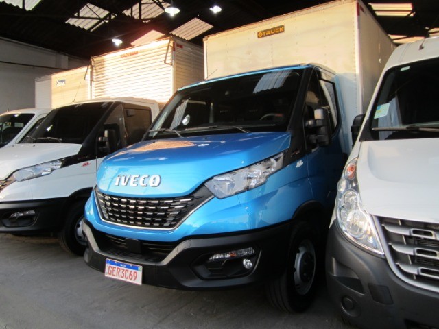 IVECO 35-150 ANO 2021 BAU