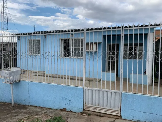Casa comercial ou residencial no centro da cidade ocidental perto da principal