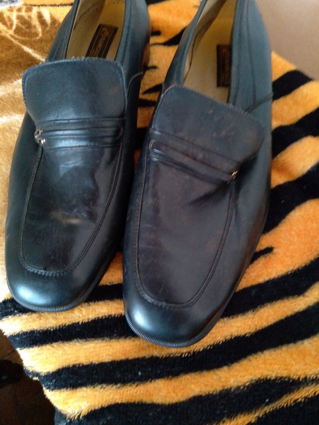 Terno tng preto + sapato em couro semi novos Apenas 100 reais(usados apenas  1 vez) - Roupas e calçados - Conjunto Parigot de Souza 1, Londrina  1010373940 | OLX
