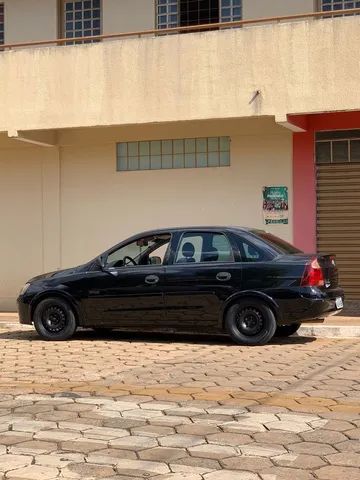 CHEVROLET - CORSA - 2010/2011 - Branca - R$ 35.500,00 - Auto Mais Veículos