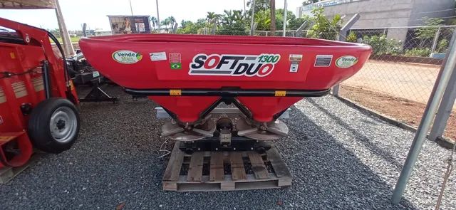 Distribuidor soft Nogueira 1300 kg 